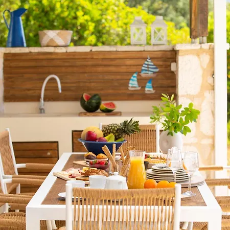 Apartment Ariel - Cozy Mediterranean Retreat