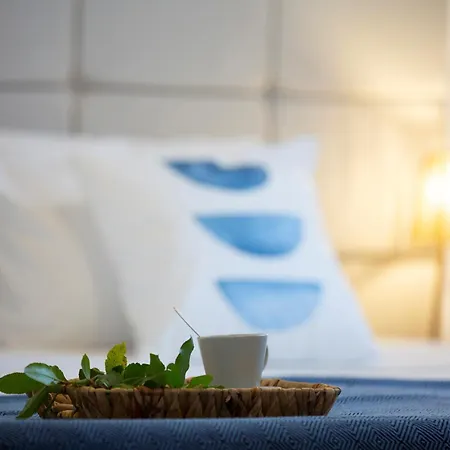 Ariel - Cozy Mediterranean Retreat