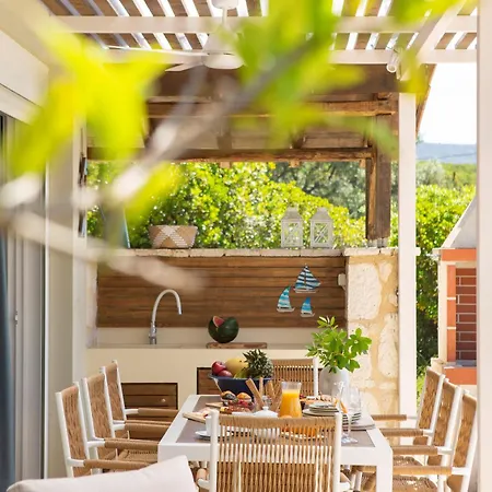 Ariel - Cozy Mediterranean Retreat Apartament