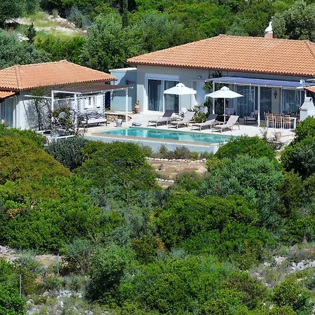 Ariel - Cozy Mediterranean Retreat