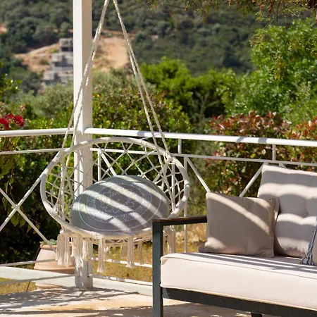 Ariel - Cozy Mediterranean Retreat Apartment