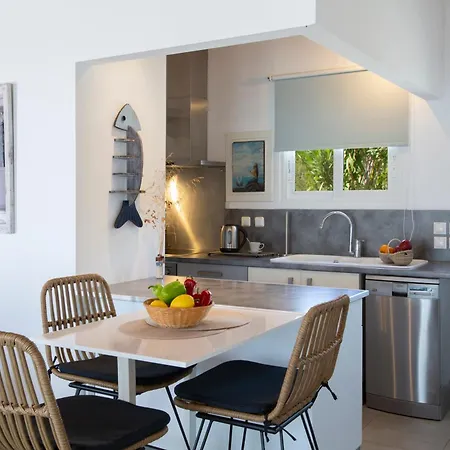 Ariel - Cozy Mediterranean Retreat Apartment